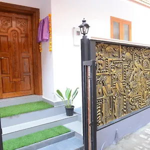  Lodge Ekana Homes India